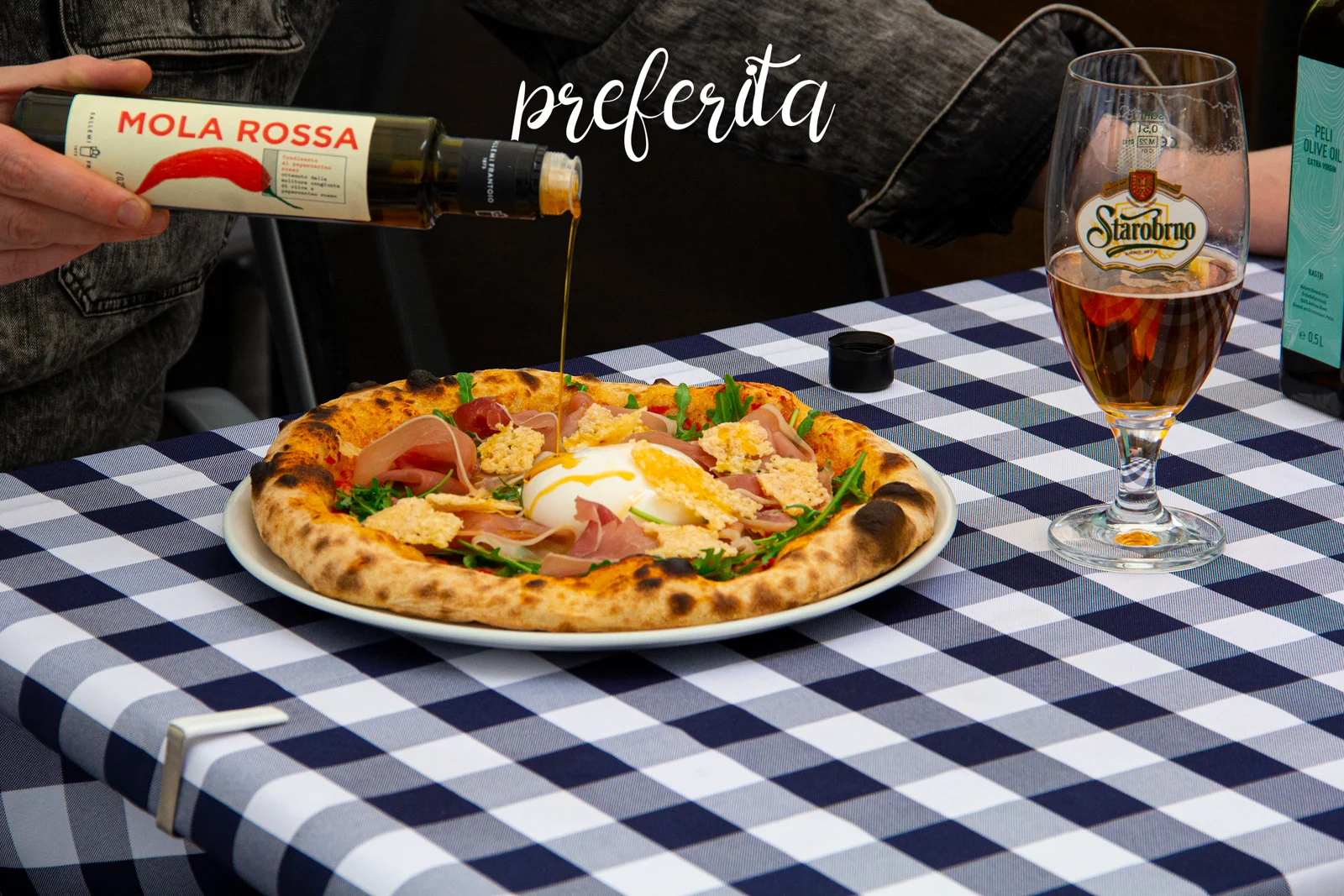 Pizza genießen bei Preferita